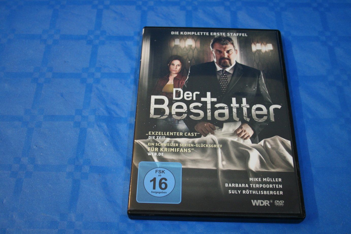 Tutti i DVDs: Der Bestatter, 1. Staffel – Usato da Wettingen venduto da zibi137