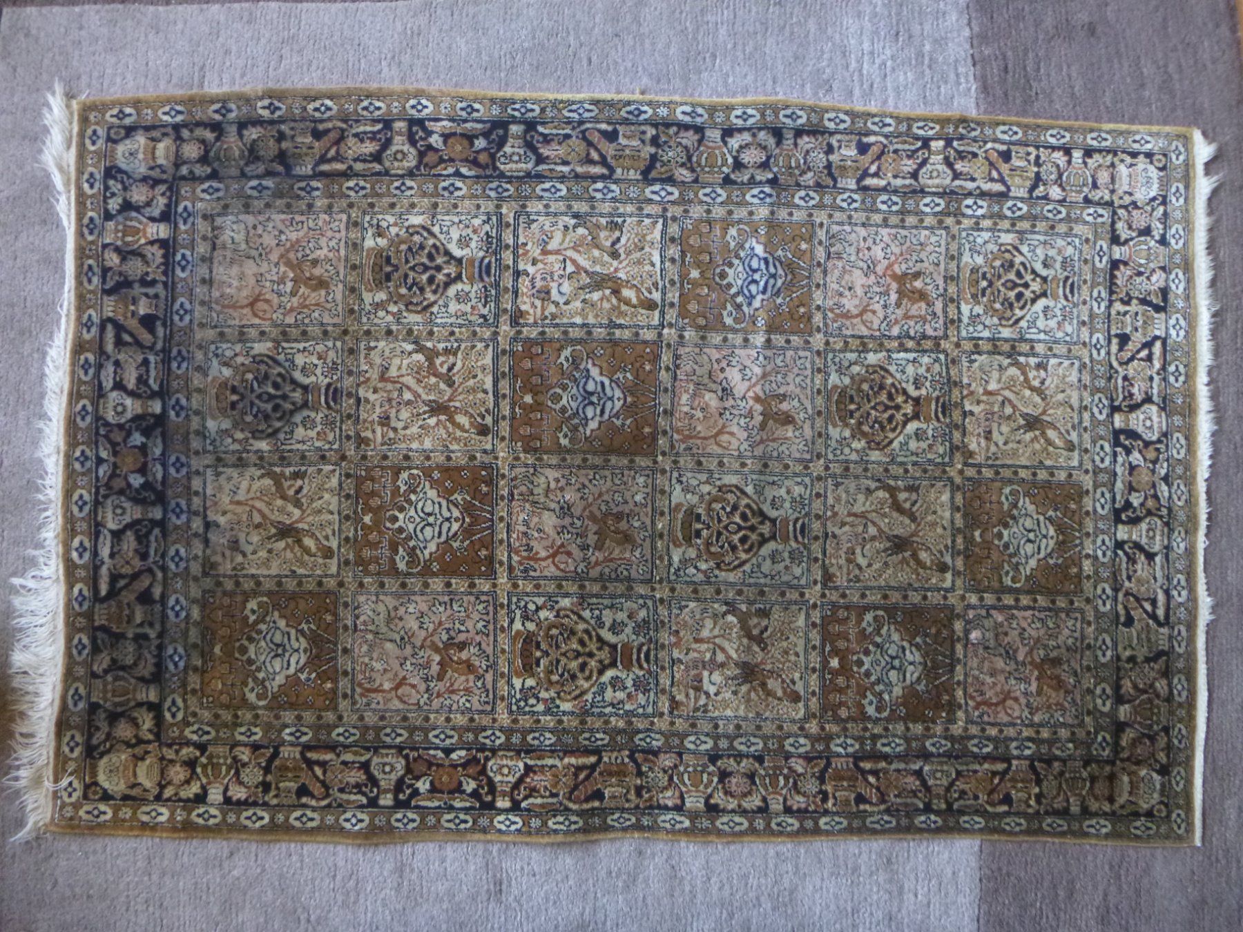 Tapis: Orientalischer Seidenteppich – D'occasion à Diessenhofen par farbschatten