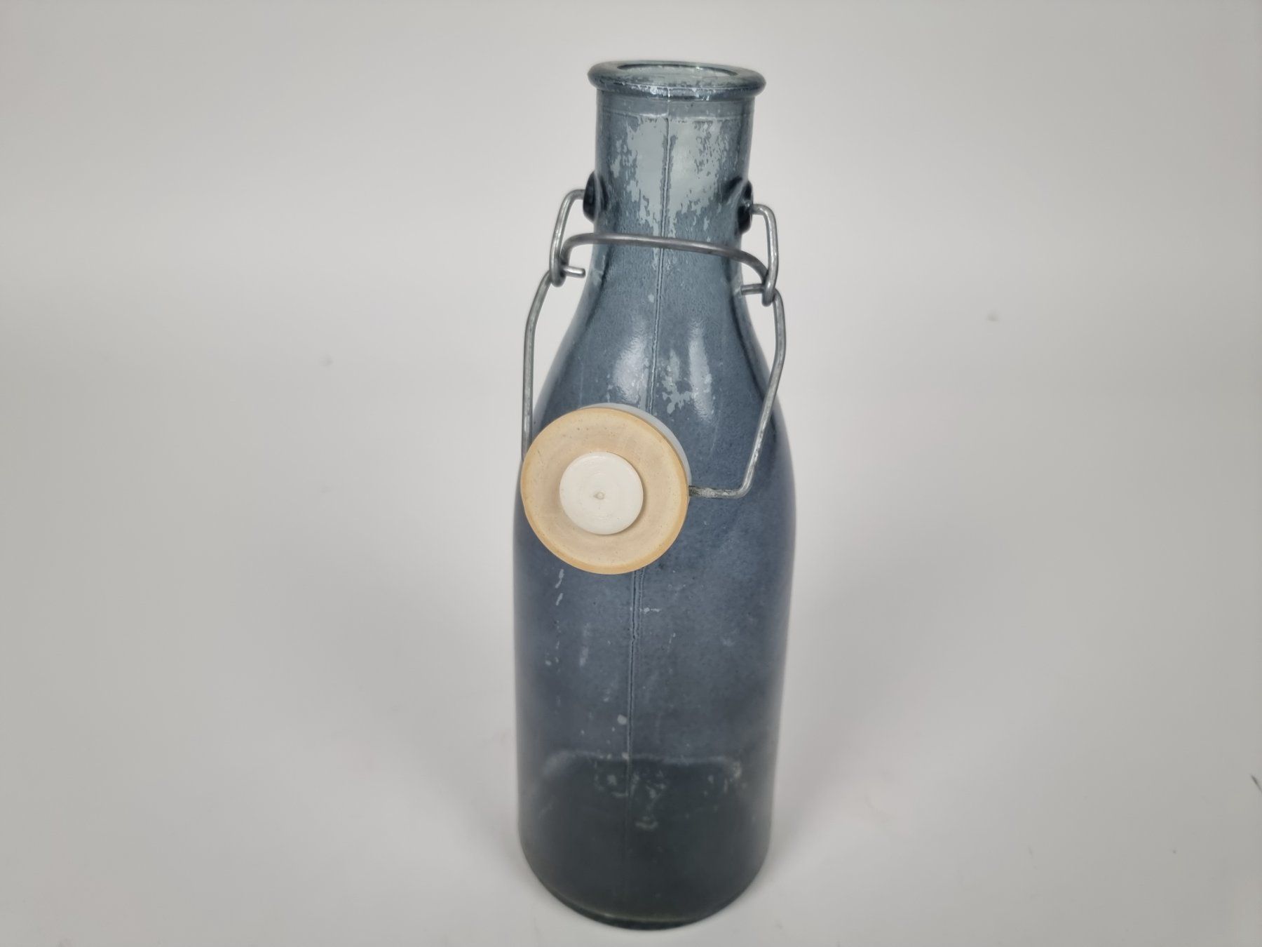 Verres, cruches & bouteilles: Glasflasche – D'occasion à Urtenen-Schönbühl par Restwert_Schoenbuehl