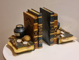 Vintage Buchstützen Paar – Bibliothek Romeo & Juliet
