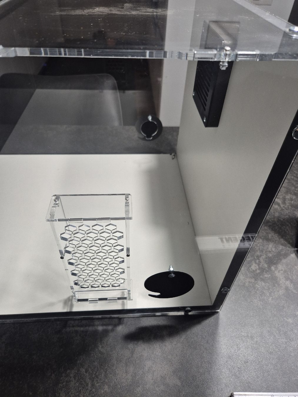 Stampanti 3D: Gehäuse für 3D Drucker – Usato da Dietikon venduto da 0698krs 1