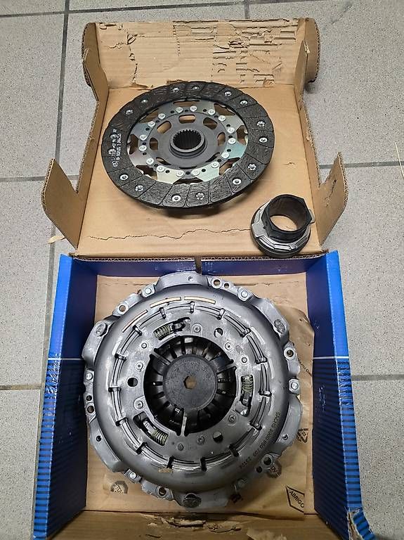 Tutti pezzi di ricambio auto: BMW Kupplungssatz – Usato da Grüt (Gossau ZH) venduto da S65-Power 1