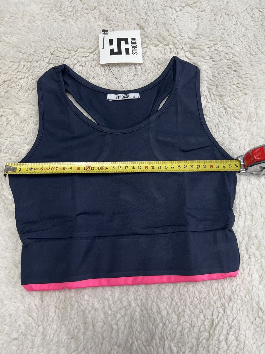 T-shirt: Brassière sport Stroida S neuve tendance – Nuovo e nell'imballaggio originale da Chenens venduto da anasantos90 1