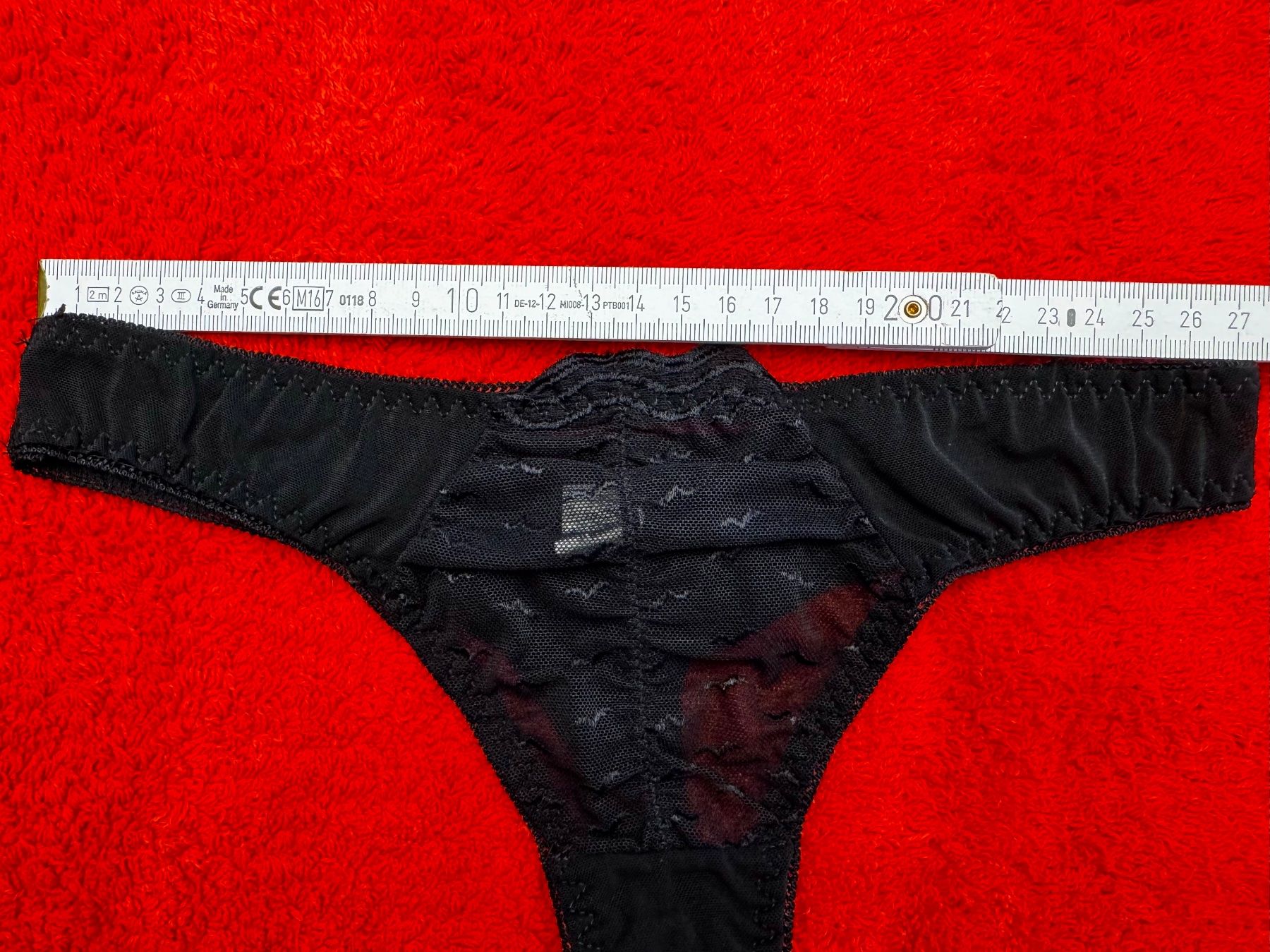 Altra biancheria intima: FABRIKNEUR Schwarzer Spitzen-Tanga/String, Grösse S/M – Nuovo (secondo la descrizione) da Uster venduto da Isskra 3