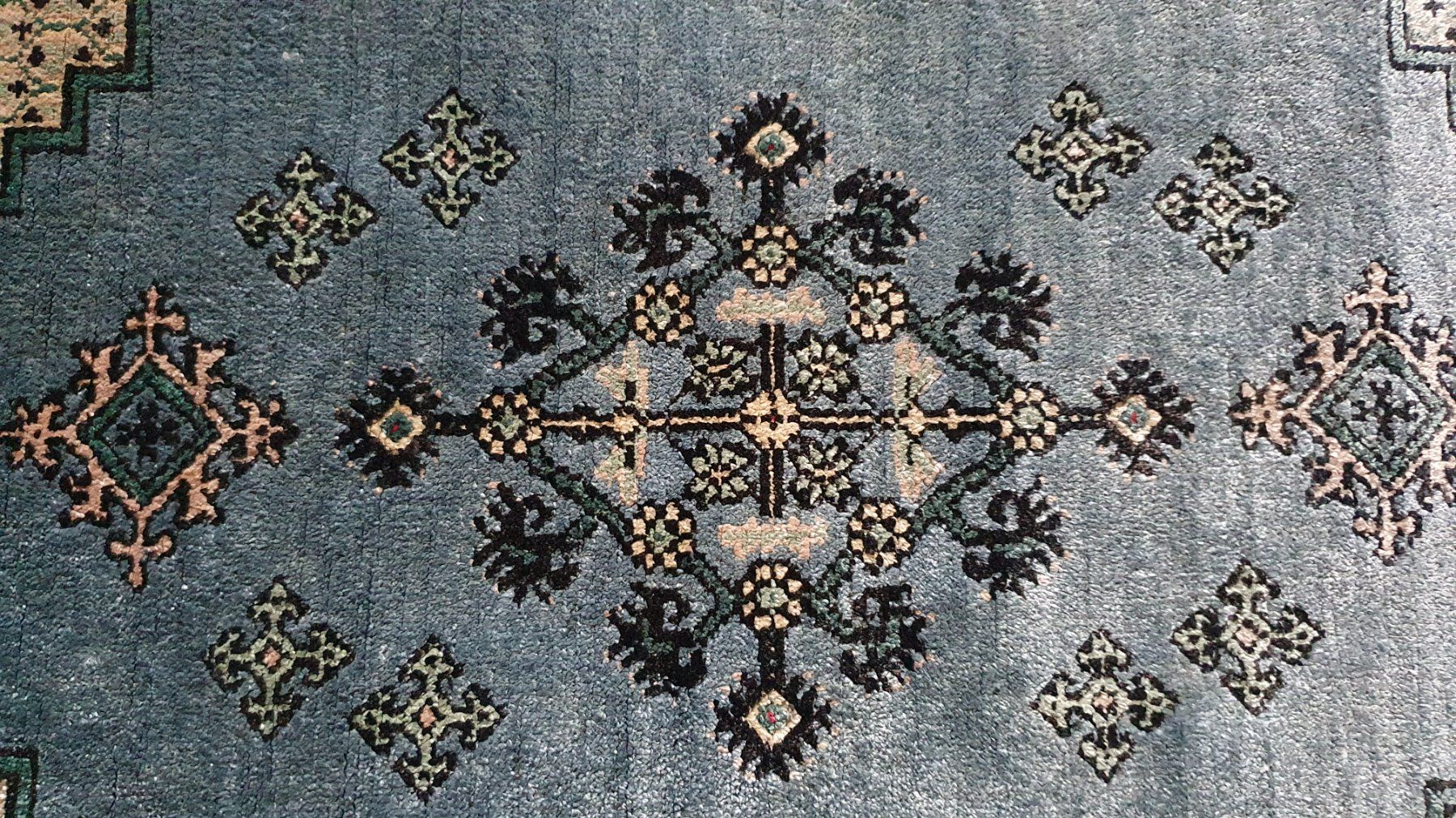 Tapis: Seidenteppich aus Tunesien – D'occasion à Ins par Tschoertsch 1