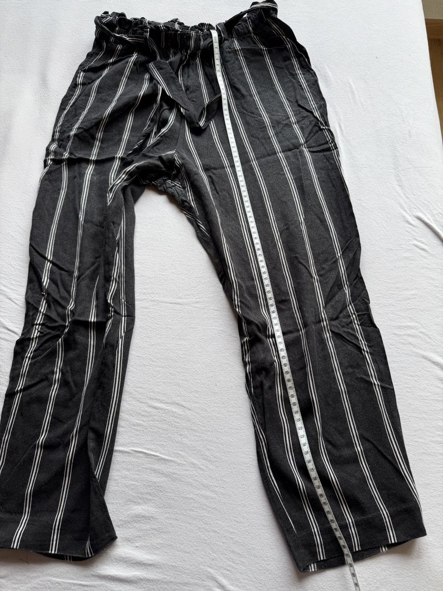 H&M Pantaloni: H&M Stoffhose / 40 – Usato da Kleinandelfingen venduto da lau_10 3