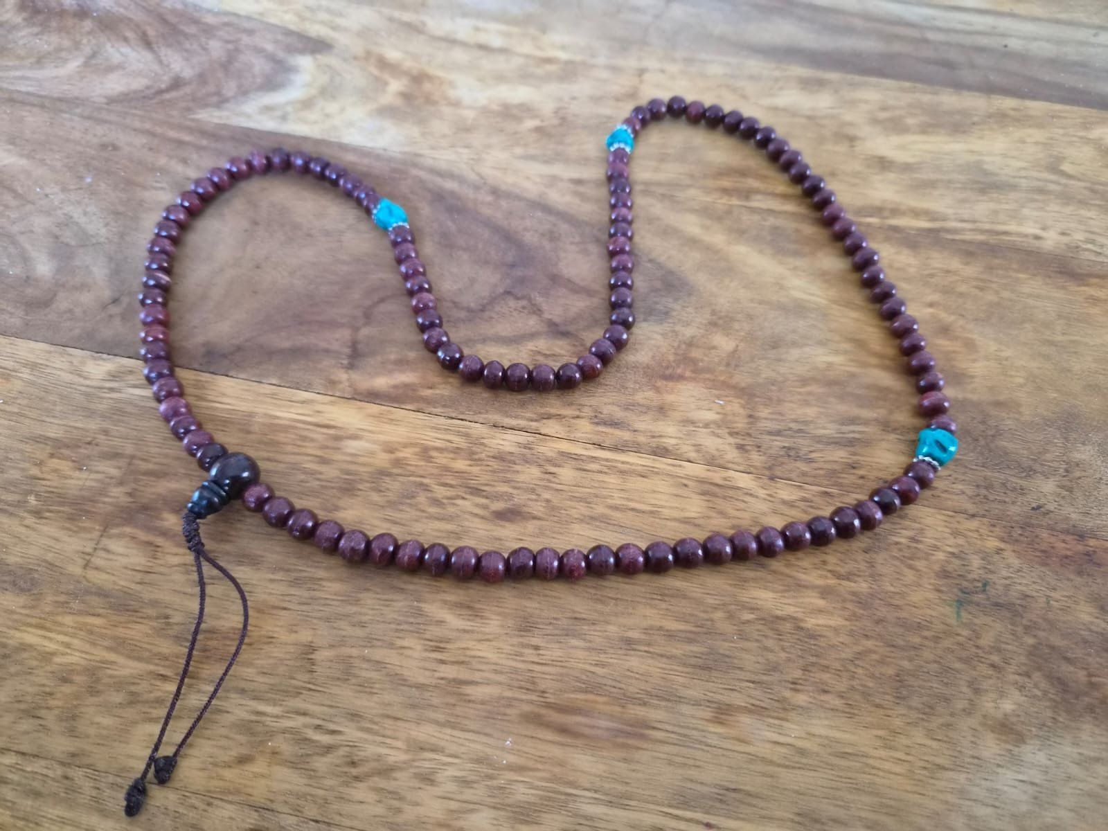 Catenine: Mala en santal rouge – Usato da Neuchâtel venduto da dav_jl9p 1
