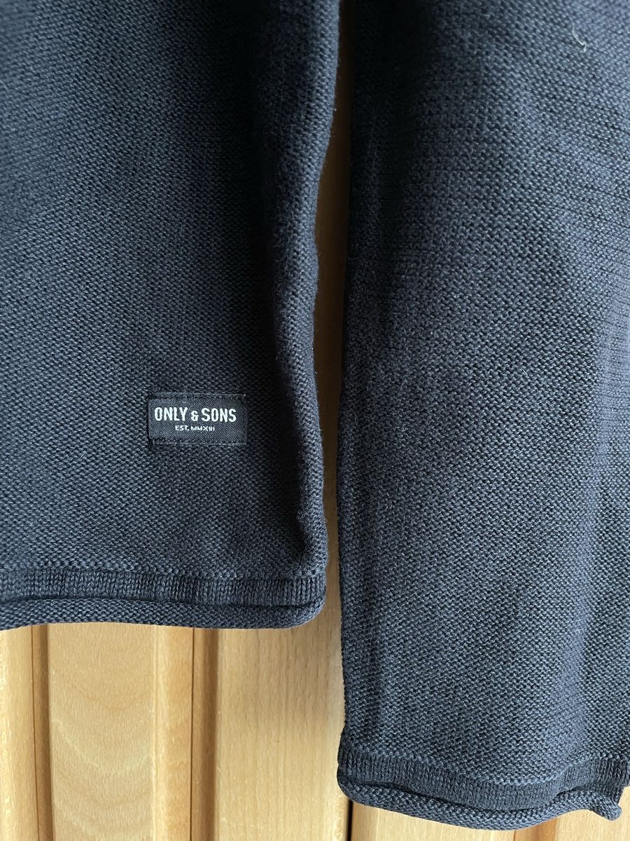 Maglioni & Felpe: Only & Sons - Pullover noir - S – Usato da Onnens VD venduto da Slyce 2