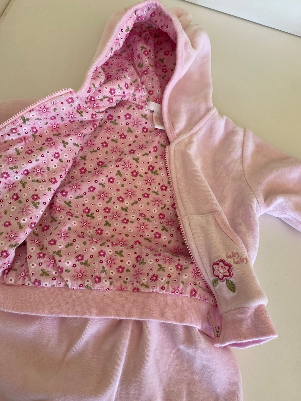 H&M Anzüge: Süsser Mädchen Traineranzug Gr. 62 Velours rosa – Gebraucht aus Rebstein von ann_b2rg 3