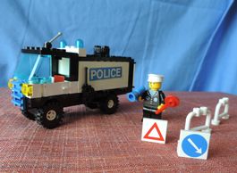 Police Truck, Light & Sound, Set 6450  (1986)