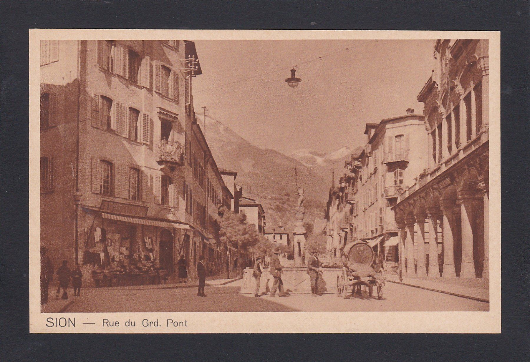 Ansichtskarten: SION - Rue du Grd. Pont, belebt – Gebraucht aus Reiden von cinfis