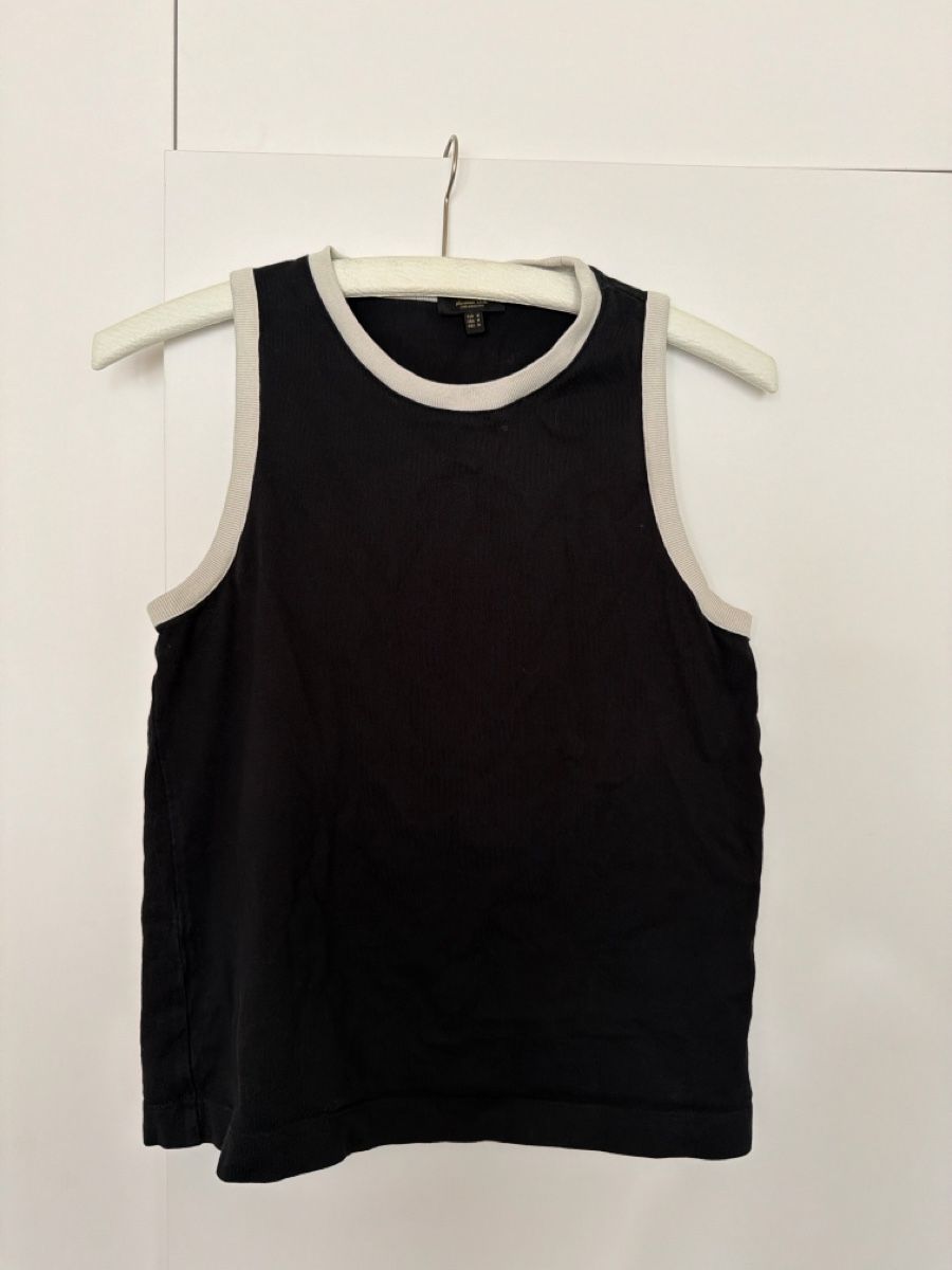 Massimo Dutti Top: Massimo Dutti black tank top, size M – Usato da Uster venduto da b4x_ric