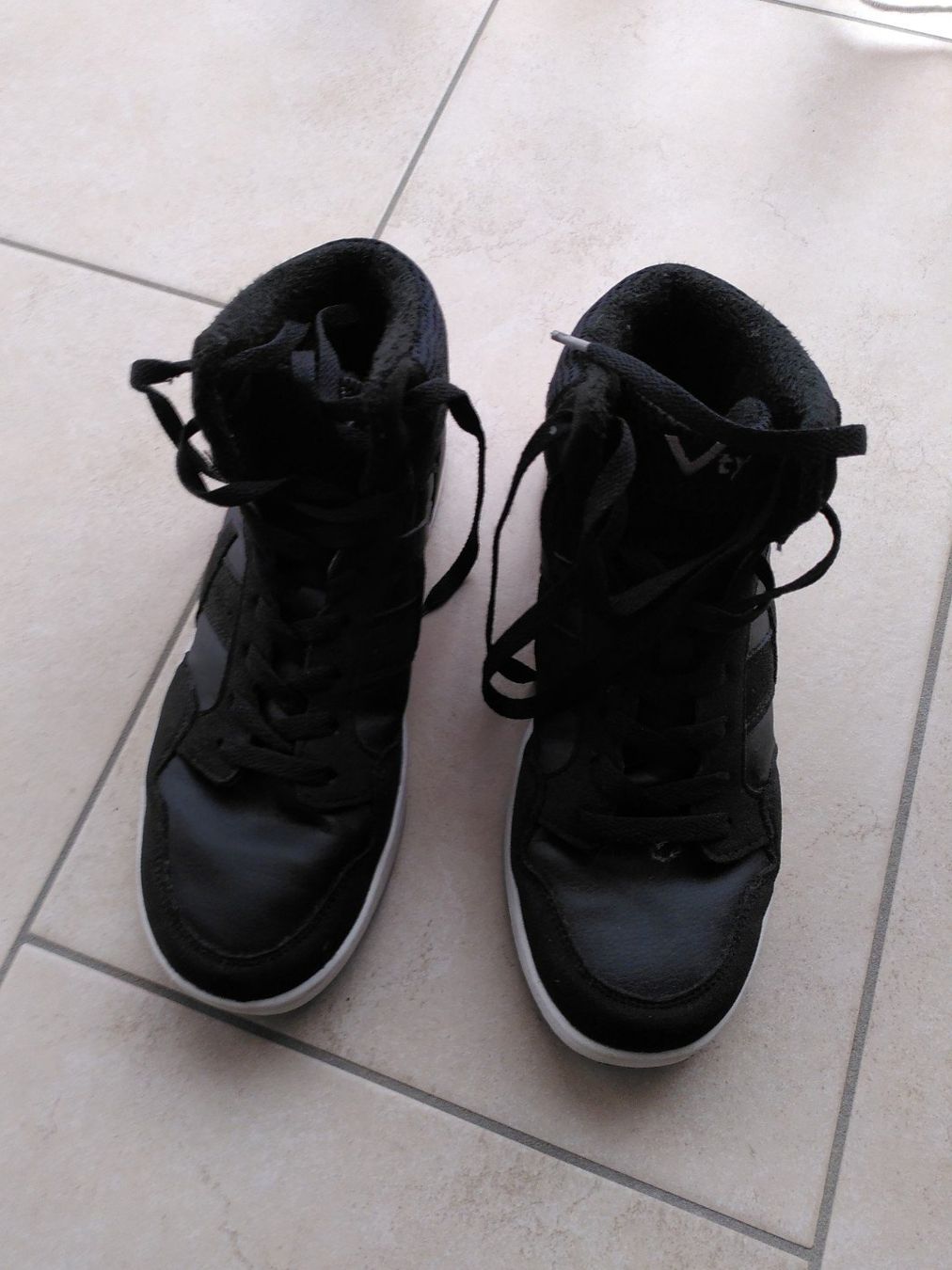Scarpe da uomo: GEFÜTTERTE WINTERSCHUHE GR.40 – Usato da Brugg AG venduto da olamim 1