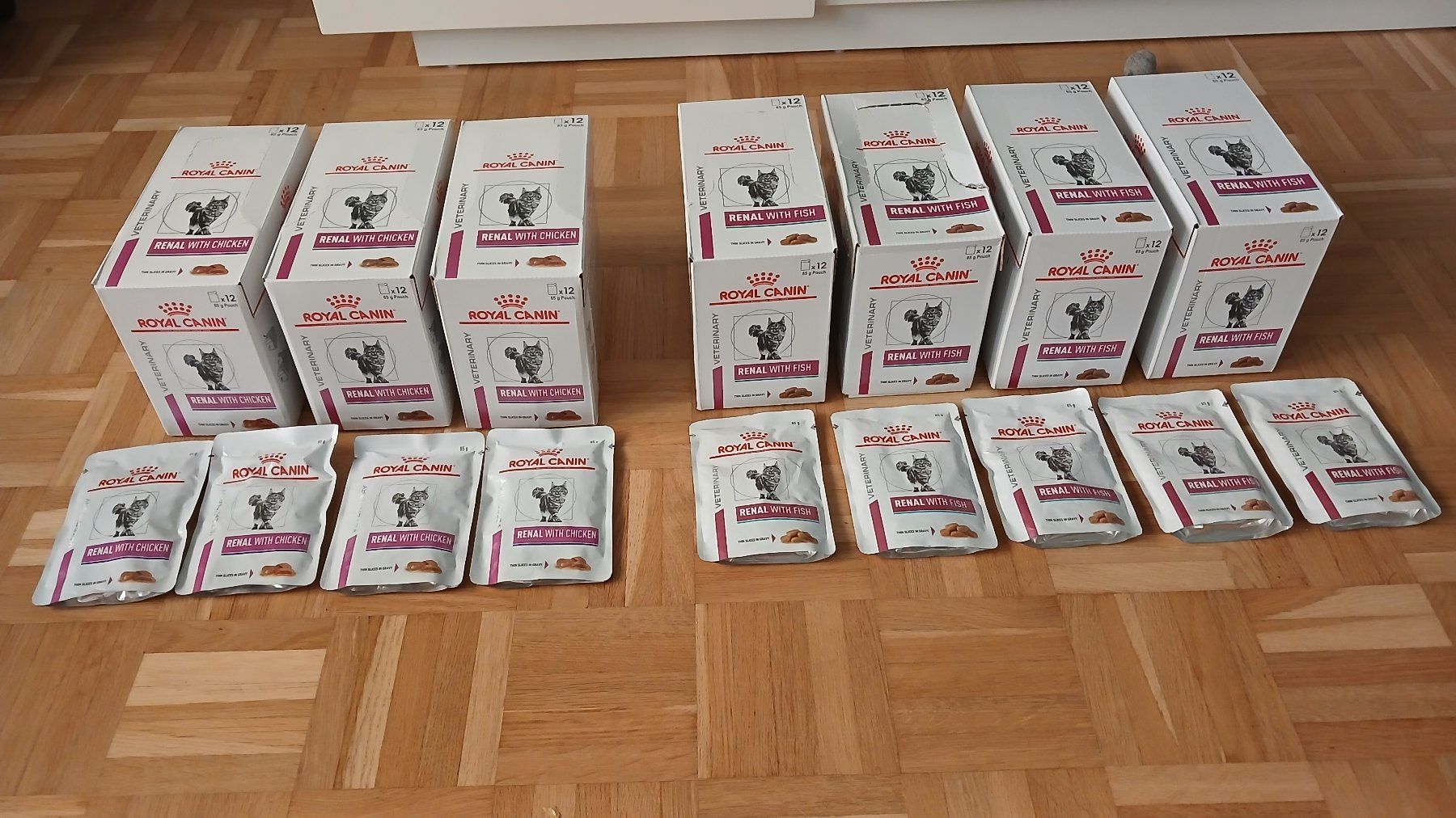 Royal Canin Mangimi: Katzenfutter (ROYAL CANIN) Fish+Chicken – Nuovo e nell'imballaggio originale da hinwil venduto da tho_j6kz 1