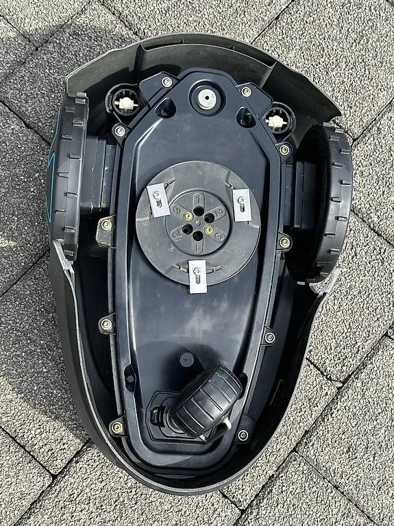 Gardena Tagliaerba: Gardena Sileno minimo, Rasenroboter – Usato da Benzenschwil venduto da rubachCH 3