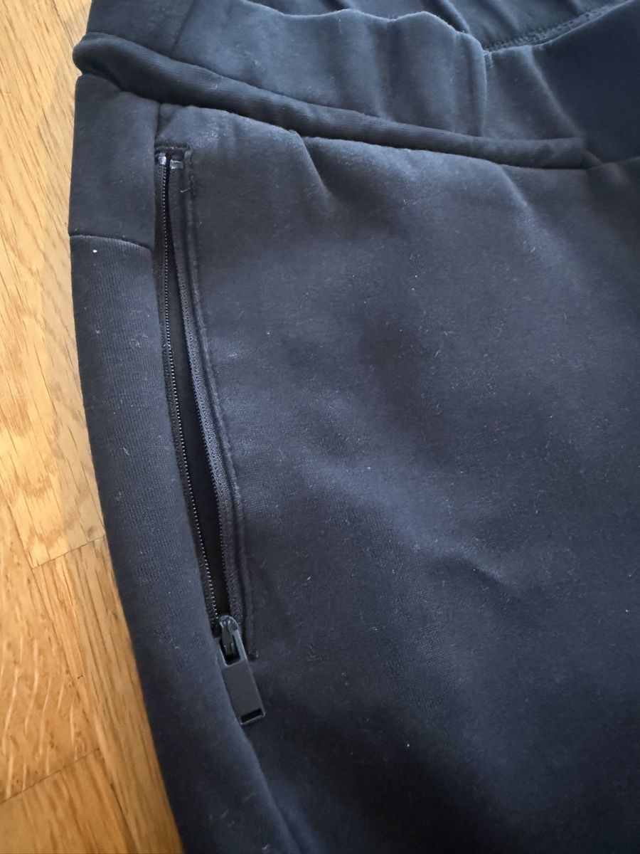 Adidas Hosen: Adidas Trainingshose M schwarz – Gebraucht aus Horgen von Renbert 2