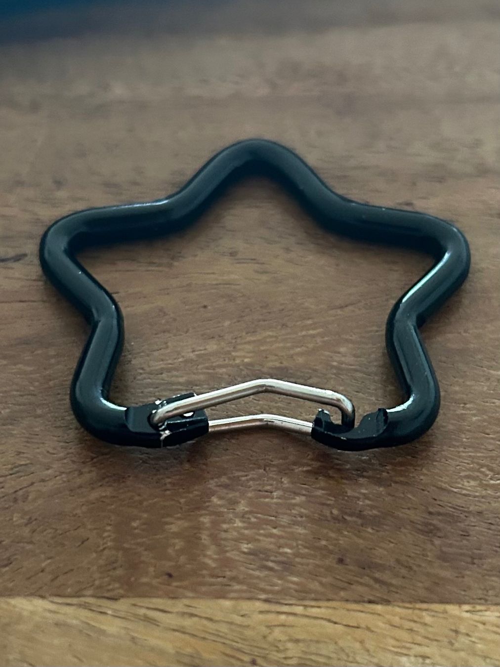 Attrezzatura da arrampicata: Kleiner Karabiner in Sternform NEU – Nuovo e nell'imballaggio originale da Geneve venduto da vane267 1
