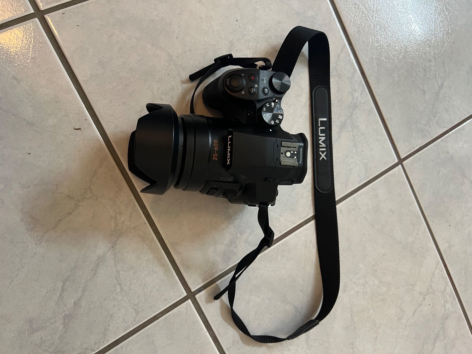 Panasonic Kamera: DMC-FZ300 LUMIX – Gebraucht aus Basel von La.Bonne.affaire