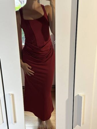 Rotes Abendkleid (M)