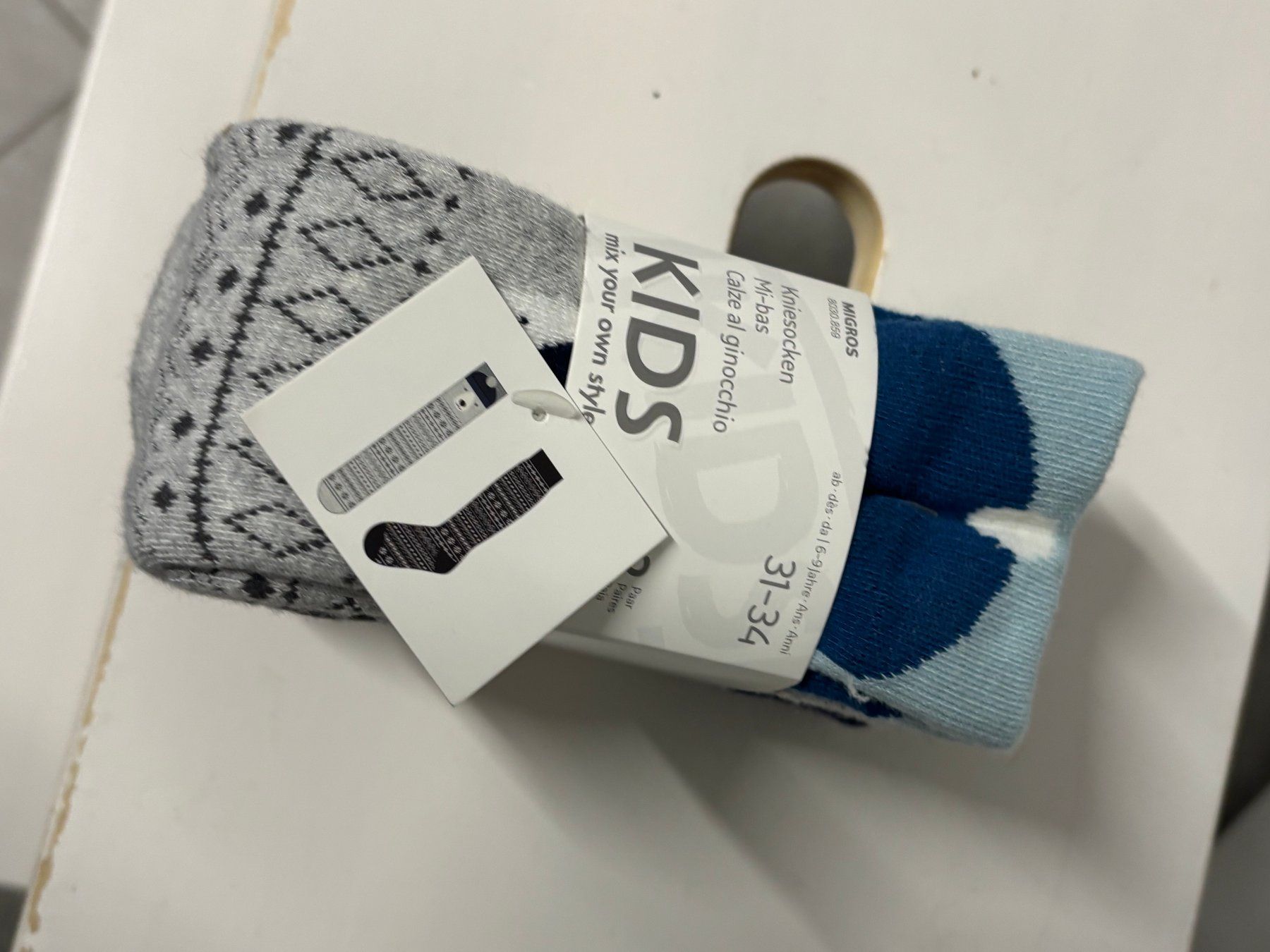 Calze per bambini: Mi-bas chaussette hiver neuf 31 - 34 – Nuovo (secondo la descrizione) da Salvenach venduto da gwenwywar 1