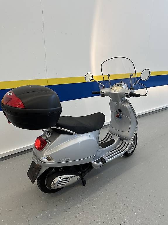 Scooter: Vespa LX 125 – Usato da Walenstadt venduto da Basha92 1
