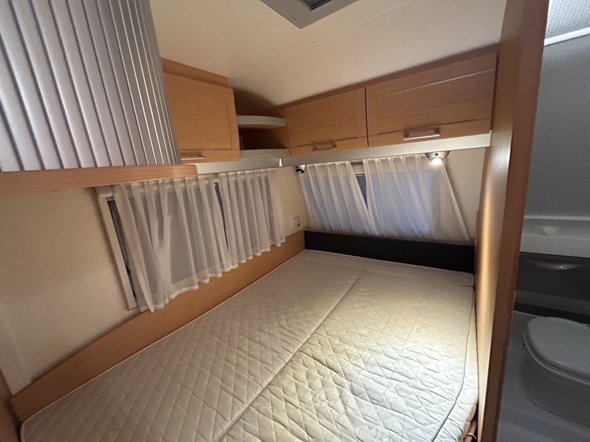Knaus Veicoli da campeggio: Knaus, Azur 450 FU, Jg 2005 – Usato da Trimstein venduto da aub_qgk7 4