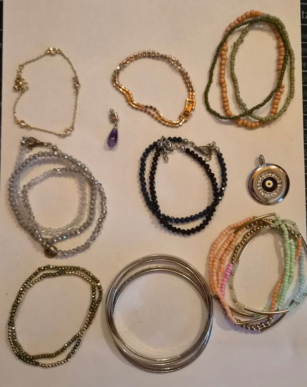 Autres bijoux: Div. Mode-Schmuck im Set – D'occasion à Egerkingen par Jeytisix