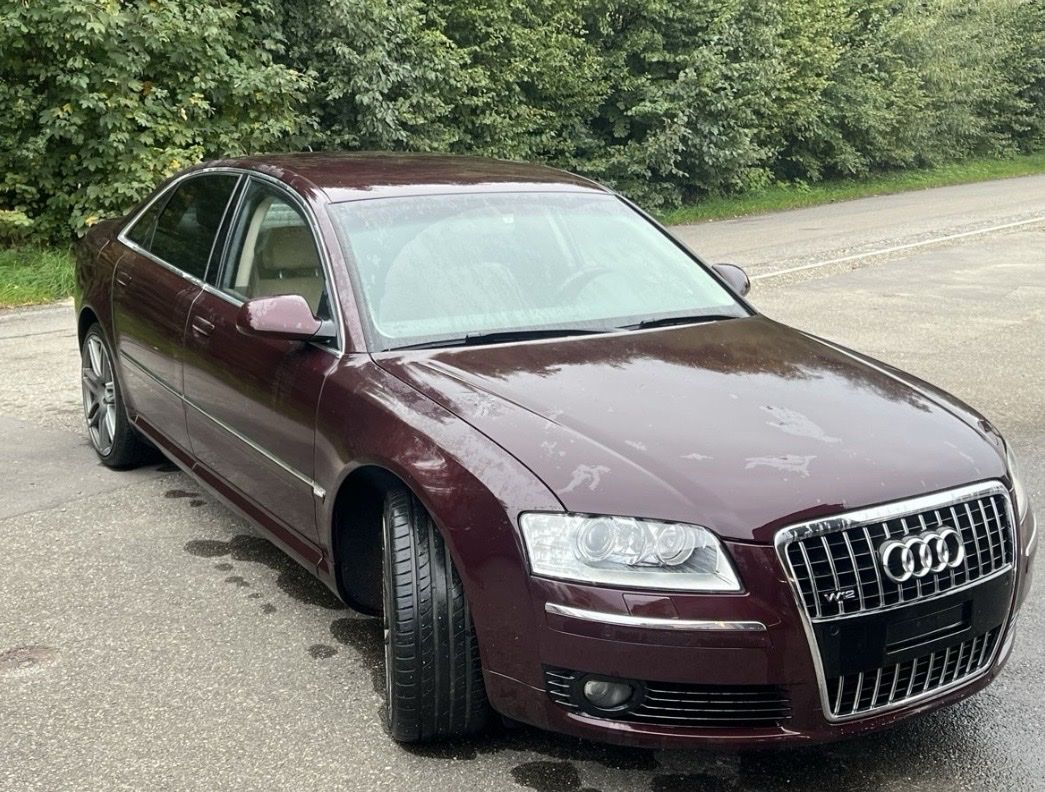 Audi Automobili: Schöner Audi A8 4.2L V8 mit MFK – Usato da Zürich venduto da daven0x3 2