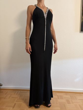 Abendkleid schwarz mit Strass Verzierungen Grösse S