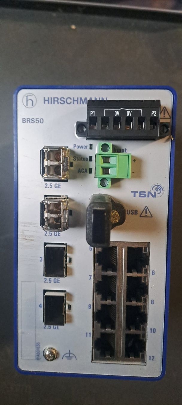 Hub & Switch: Hirschmann BRS50 managed rail mounted switch – Usato da Engwang venduto da CHRUHL