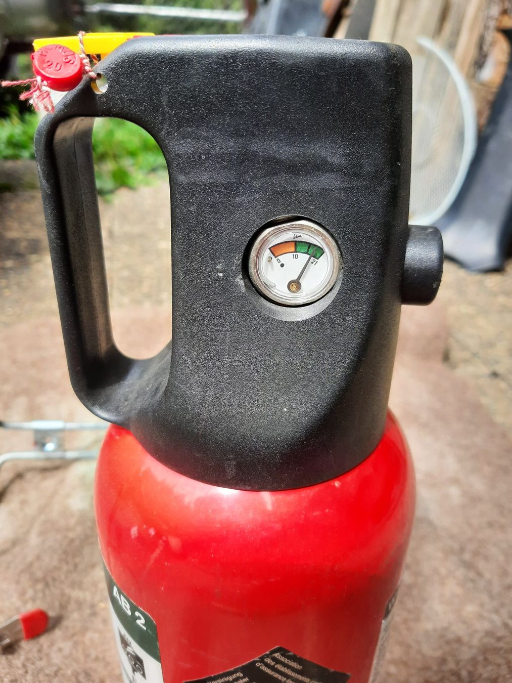 Feuerlöscher: Auto/Camping/Boot Feuerlöscher – Neu (gemäss Beschreibung) aus Achseten von Wenggi 5