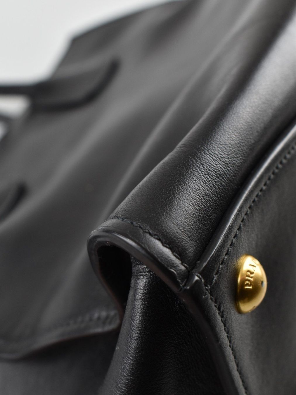 Prada Borse da donna: Prada Front Pocket Wing Tote, schwarz – Usato da Nürensdorf venduto da 2ND_STORY 6