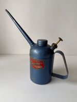 Altes Vintage Oelkännchen