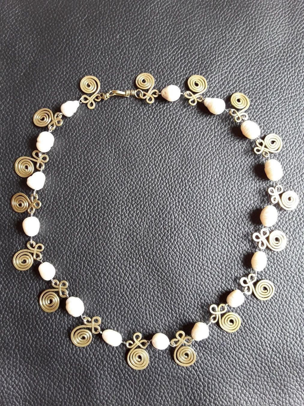 Catenine: Schickes Perlen/Messing Collier Handarbeit – Usato da Zürich venduto da sanwit 5