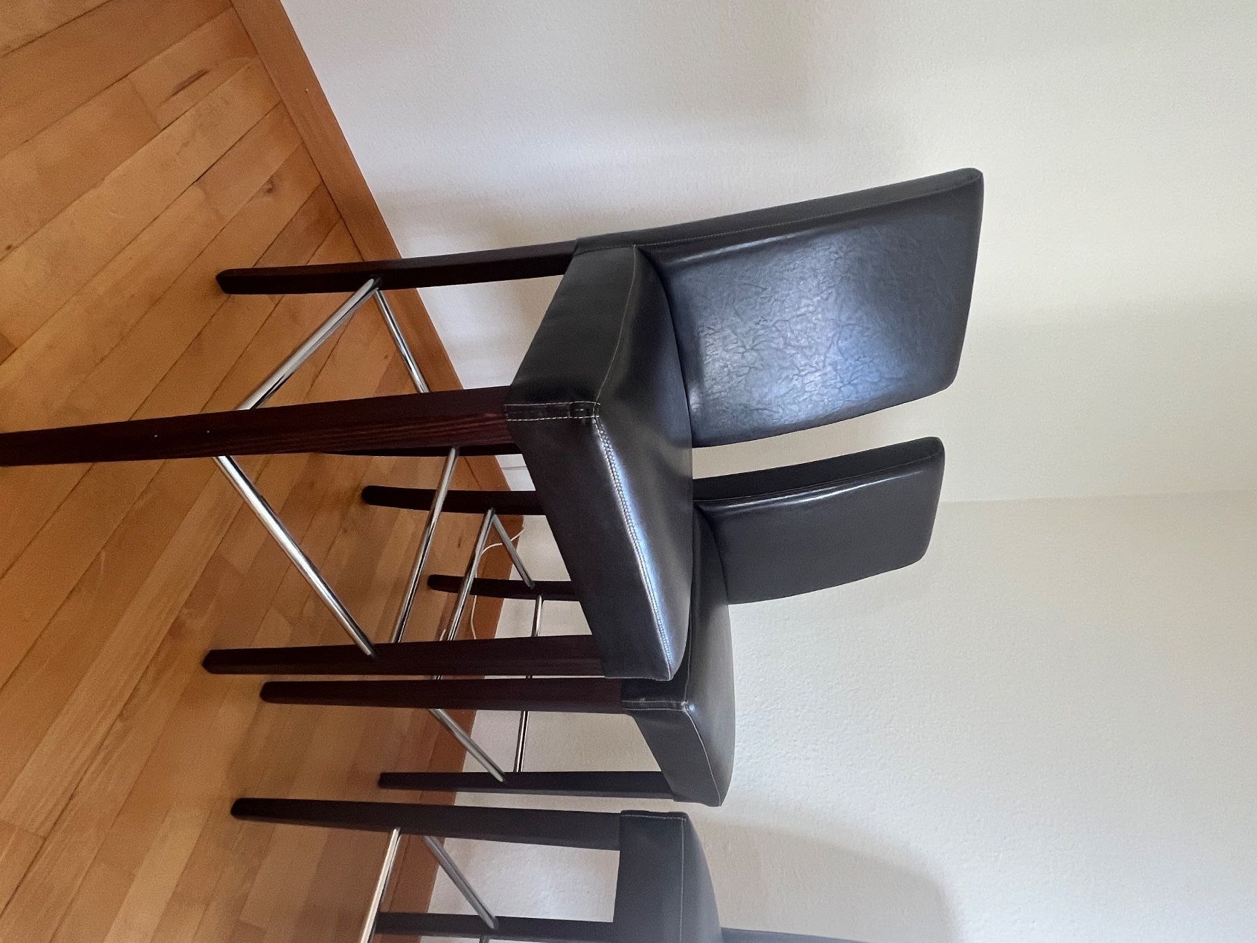 Chaises hautes: 4 high chairs, great condition – D'occasion à Zug par anj_6wf5 3