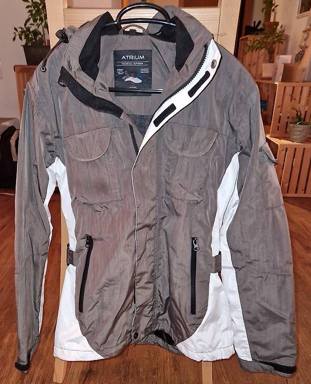Giacche: Schicke Windjacke – Usato da Spiez venduto da sundras 2