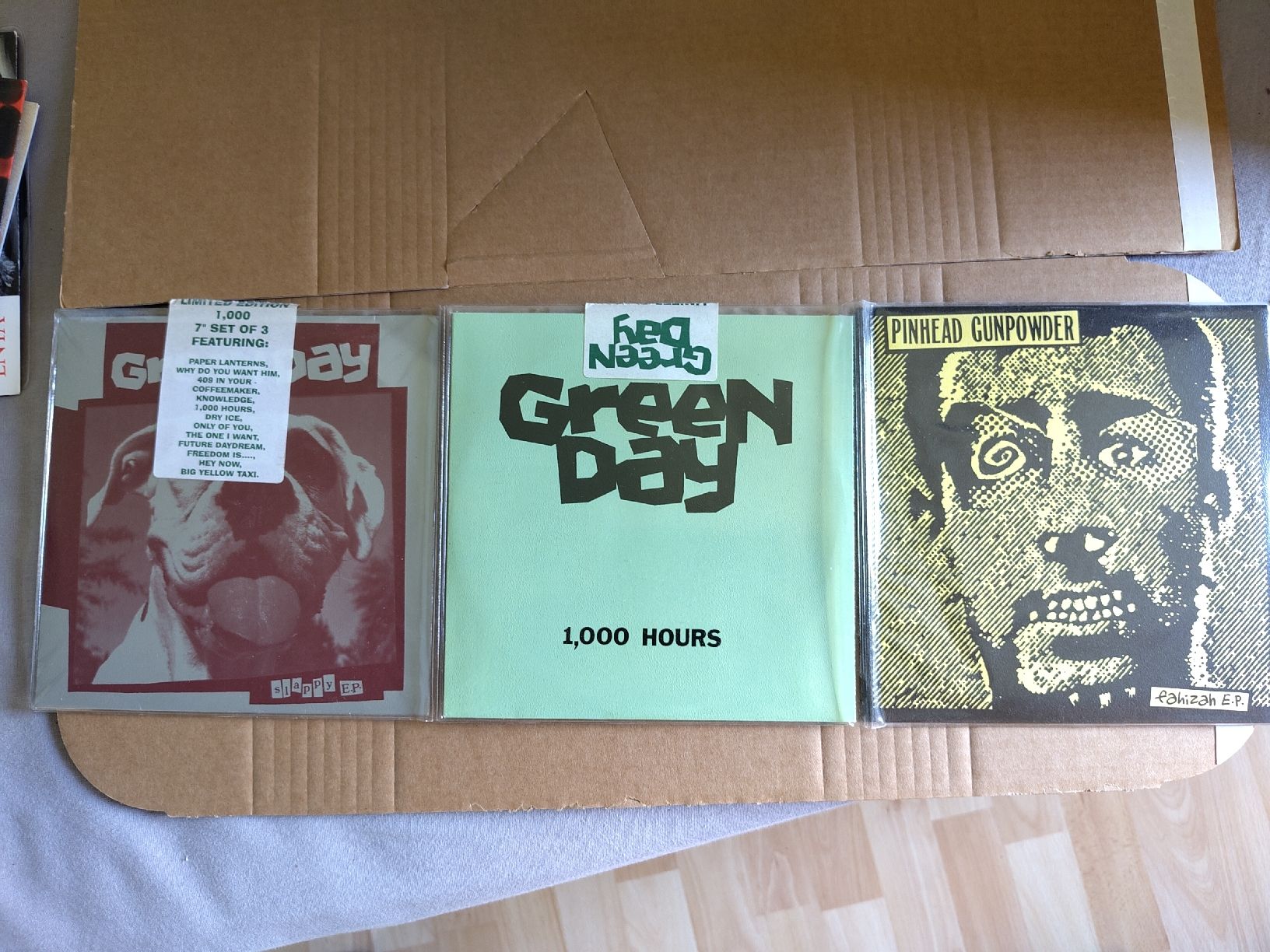 Dischi in vinile: Green Day - Pinhead Gunpowder 3x7" Single Set – Usato da Büsserach venduto da Bey23