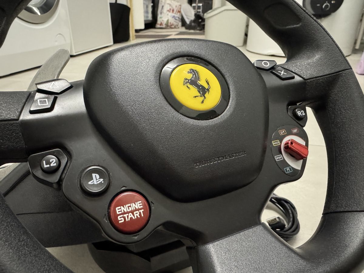 Controller: Thrustmaster Ferrari Rennlenkrad - Top Zustand! – Neu (gemäss Beschreibung) aus Däniken SO von SC.pay 3