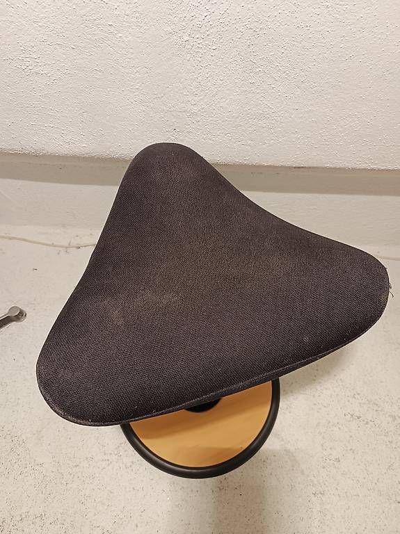 Stokke Sgabelli: Stokke Hocker – Usato da Zürich venduto da style-and-design.zh 8