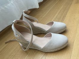 Wunderschöne Espadrile-Schuhe