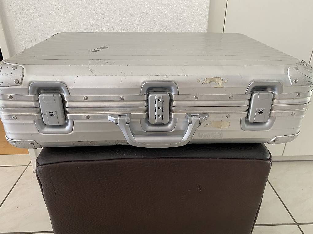 Valigie: Original Rimowa Alukoffer – Usato da Bäch SZ venduto da Captein