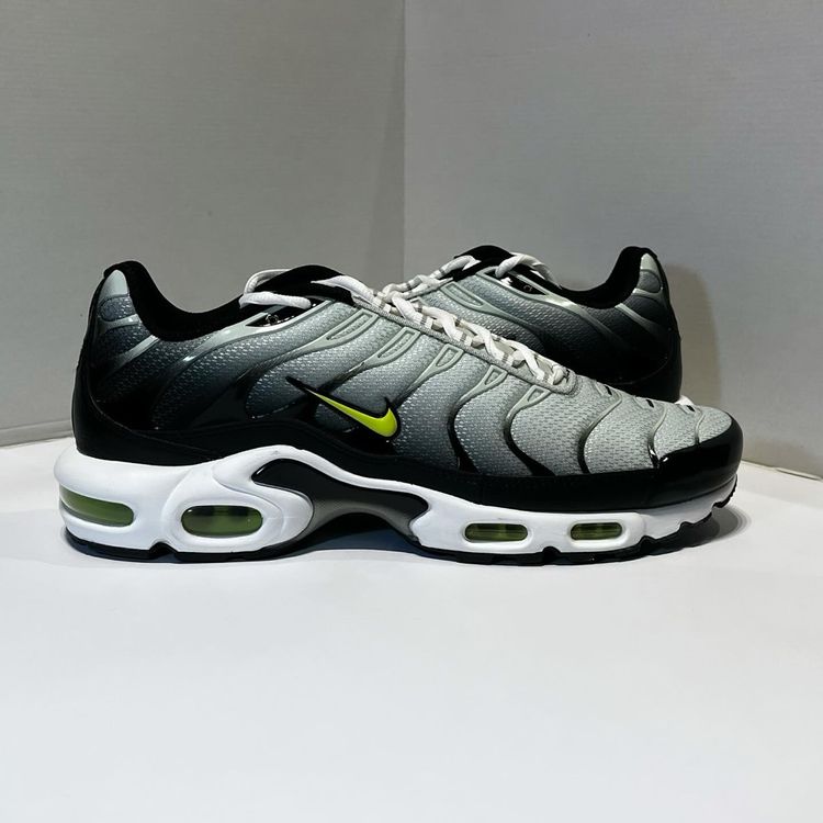 nike air max plus bumblebee