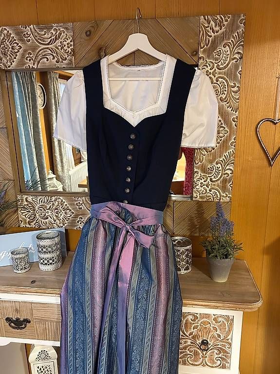 Costumi: Dirndl/Trachtenmode NEU – Usato da Giswil venduto da CASP2005 1