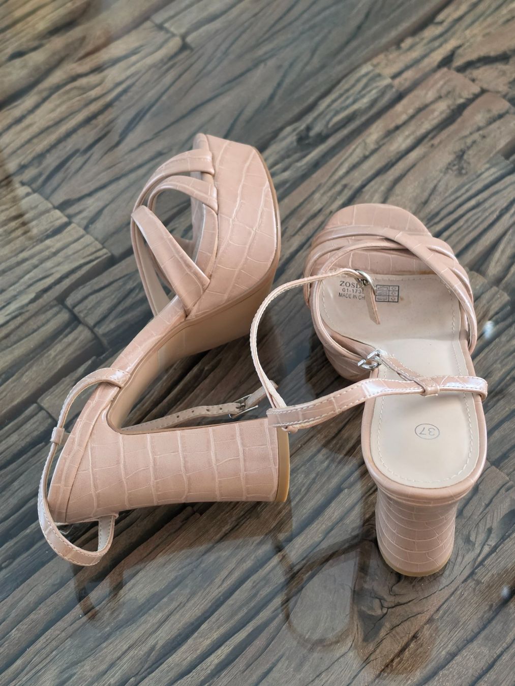 Scarpe da donna: Sommerliche Sandalen in Rosé, Gr.37 – Nuovo (secondo la descrizione) da Birr venduto da V-K 2