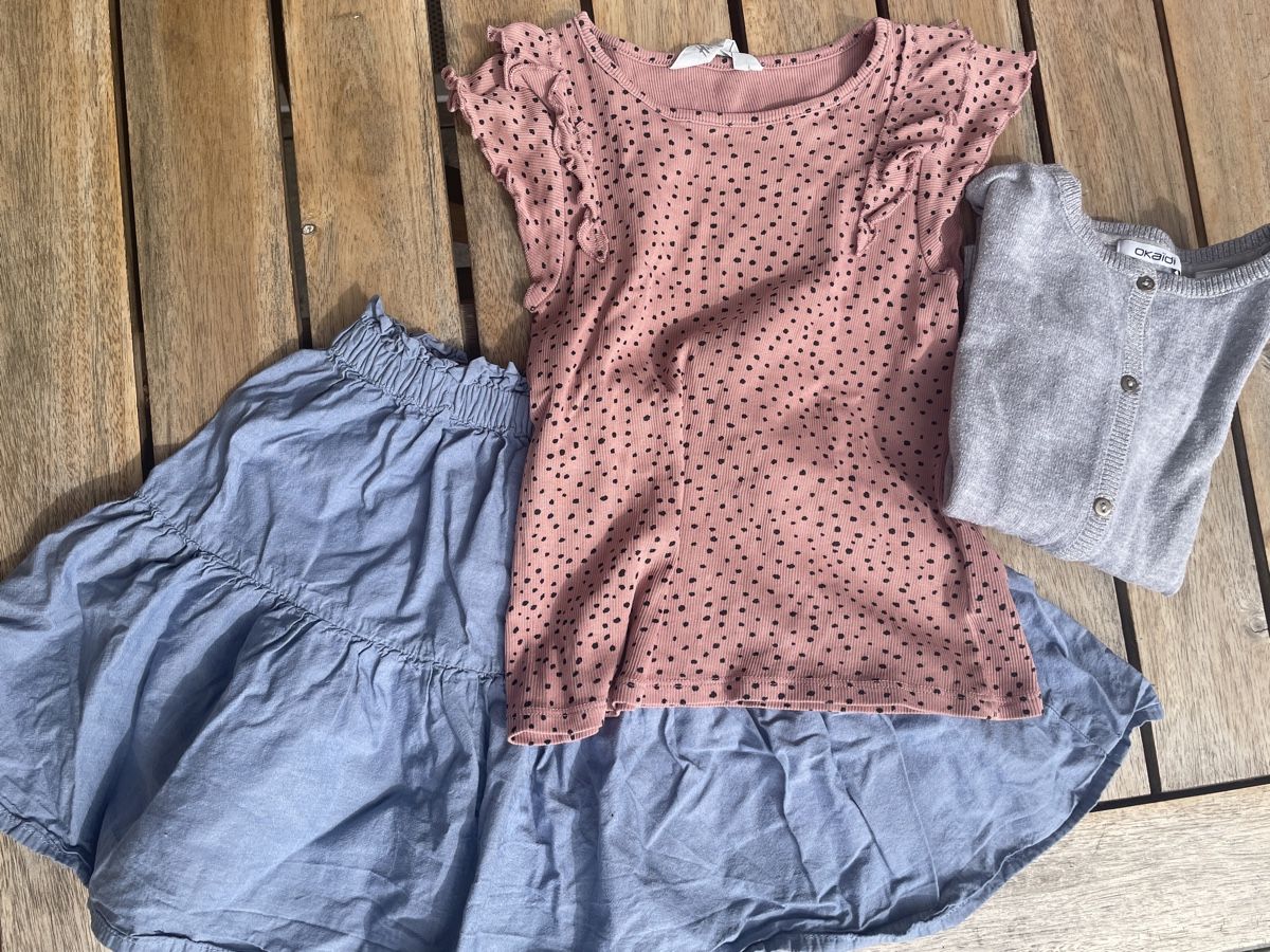 Lotti & Set di vestiti: Wunderschönes Mädchen Set Gr. 116, top Zustand! – Usato da Ebmatingen venduto da Marmotta9 1