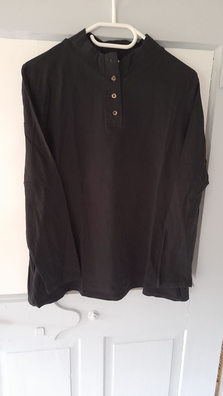 Pullover & Sweatshirts: Pullover 100 % Baumwolle, Gr. 44 – Gebraucht aus Nesslau von Churfirsten08