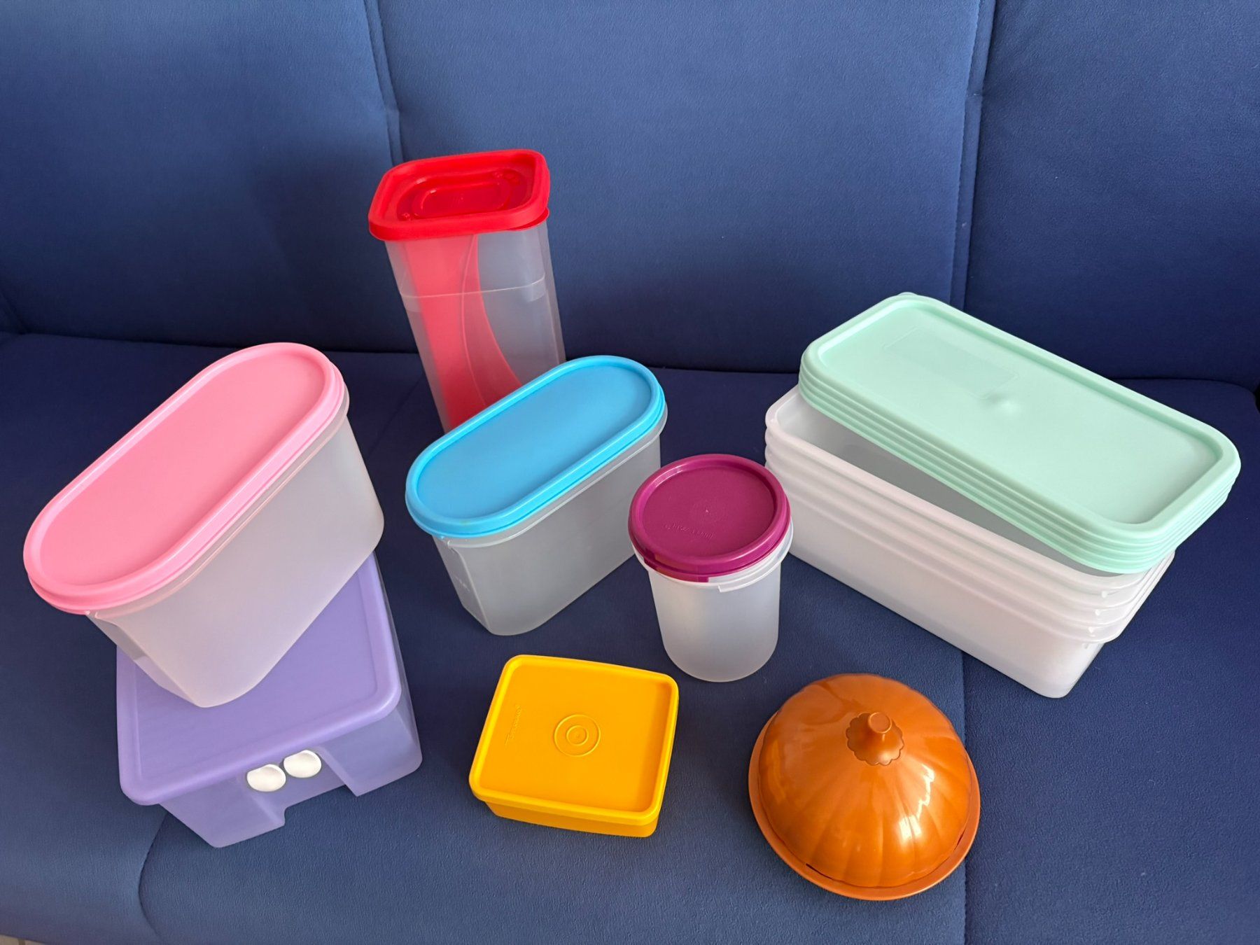 Tupperware Contenitori & Simili: Lots de récipients Tupperware et Non-Tupperware – Usato da Lausanne venduto da Driyden8 9