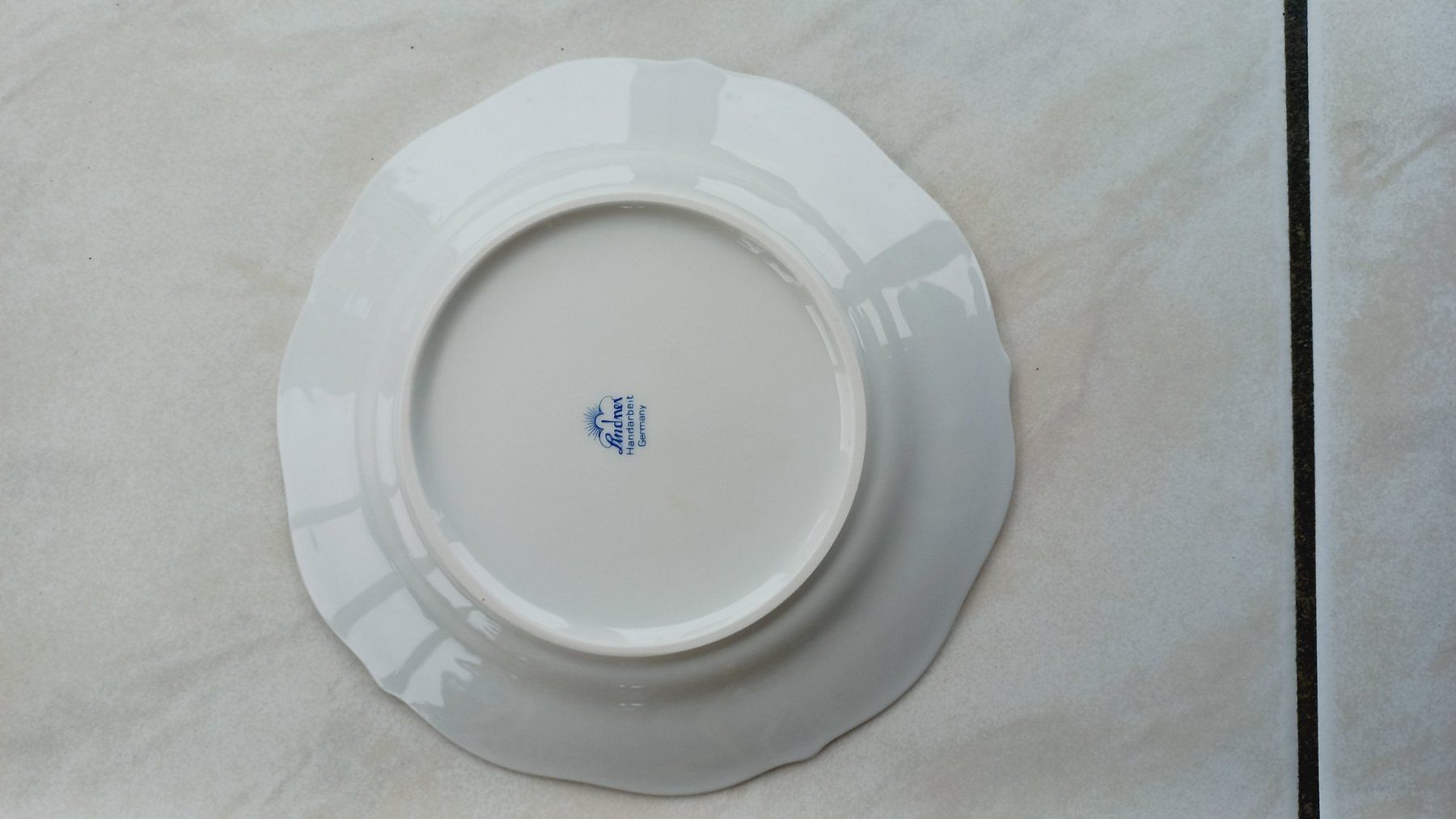 Lindner Teller: Lindner Porzellan Teller. – Neu und originalverpackt aus Winistorf von acreativ 1