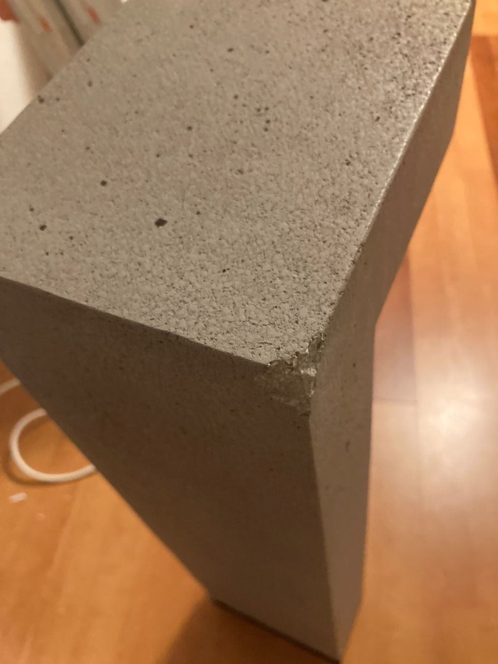 Lampade: Simenti LED Pollerleuchte aus Beton – Usato da Ermenswil venduto da Lights24 1