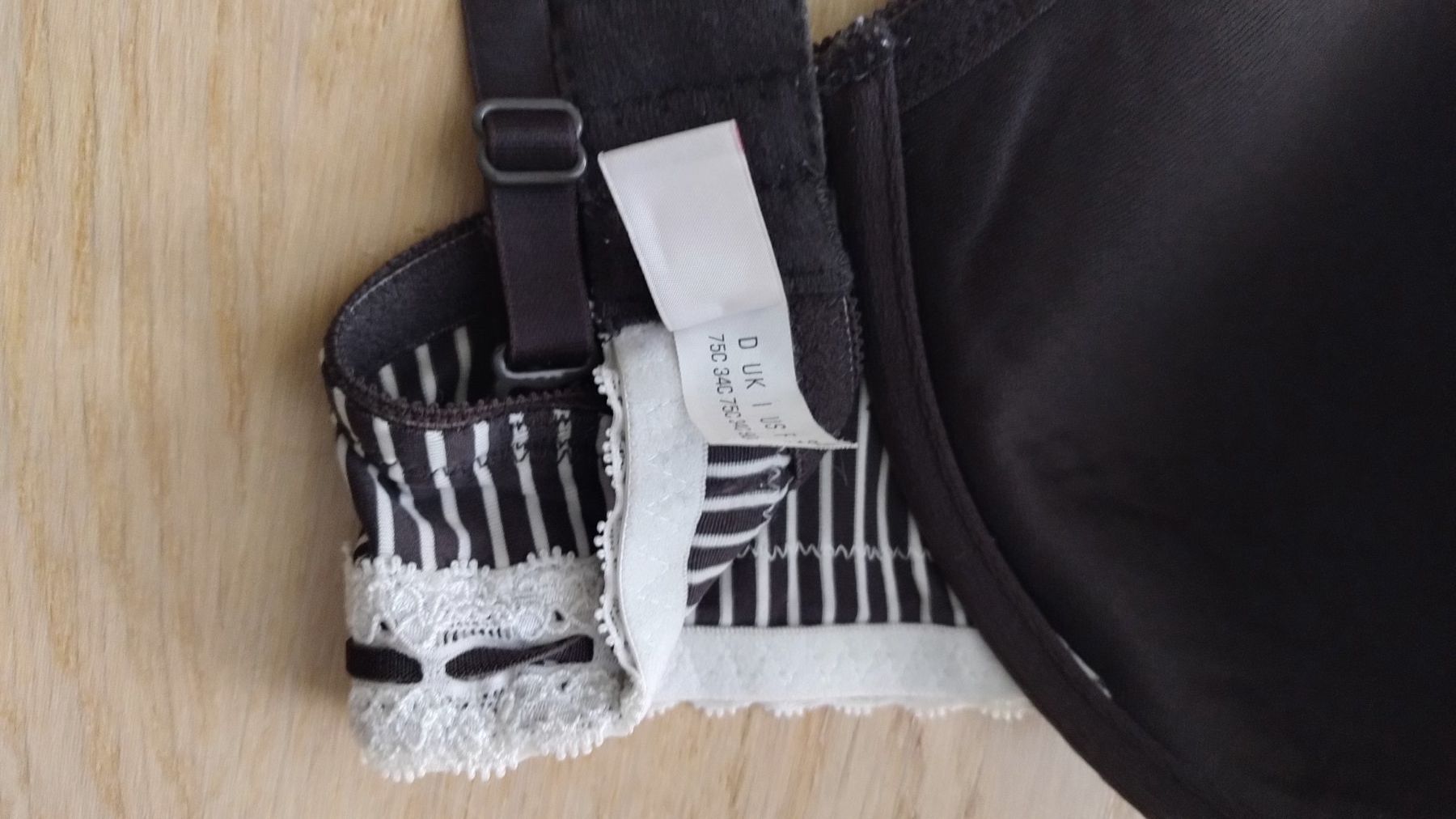 Esprit Altra biancheria intima: Esprit BH 75 C – Usato da Frauenfeld venduto da Tropariana 2